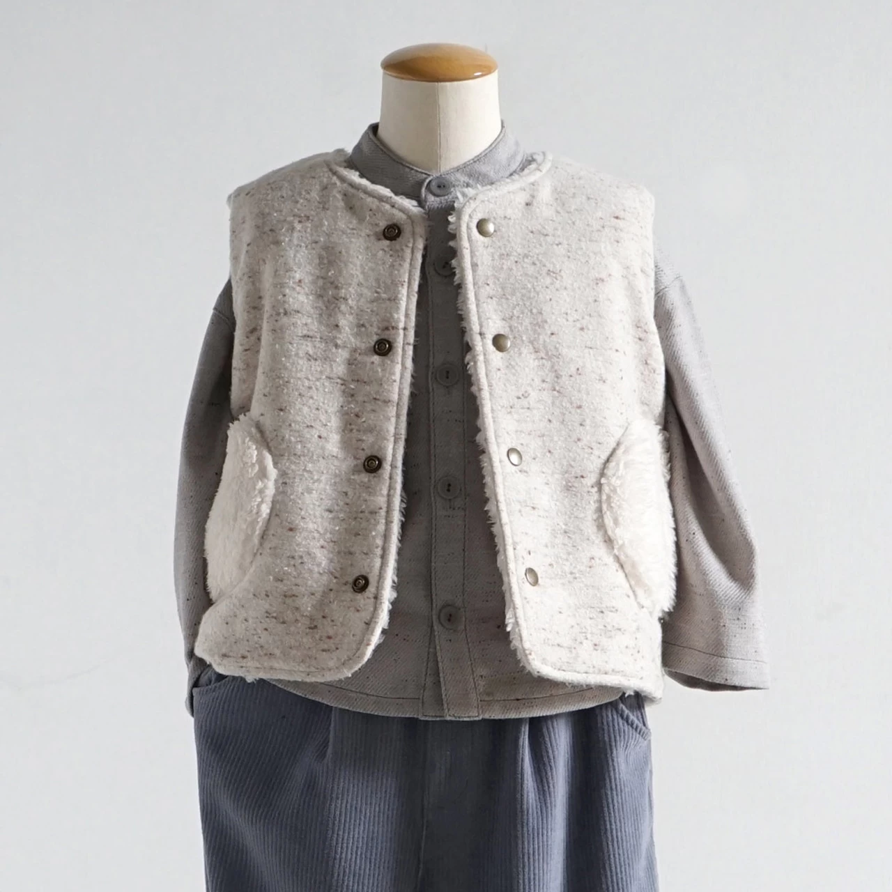 Hoppetta Reversible Vest 21FW Ibory - Image 6