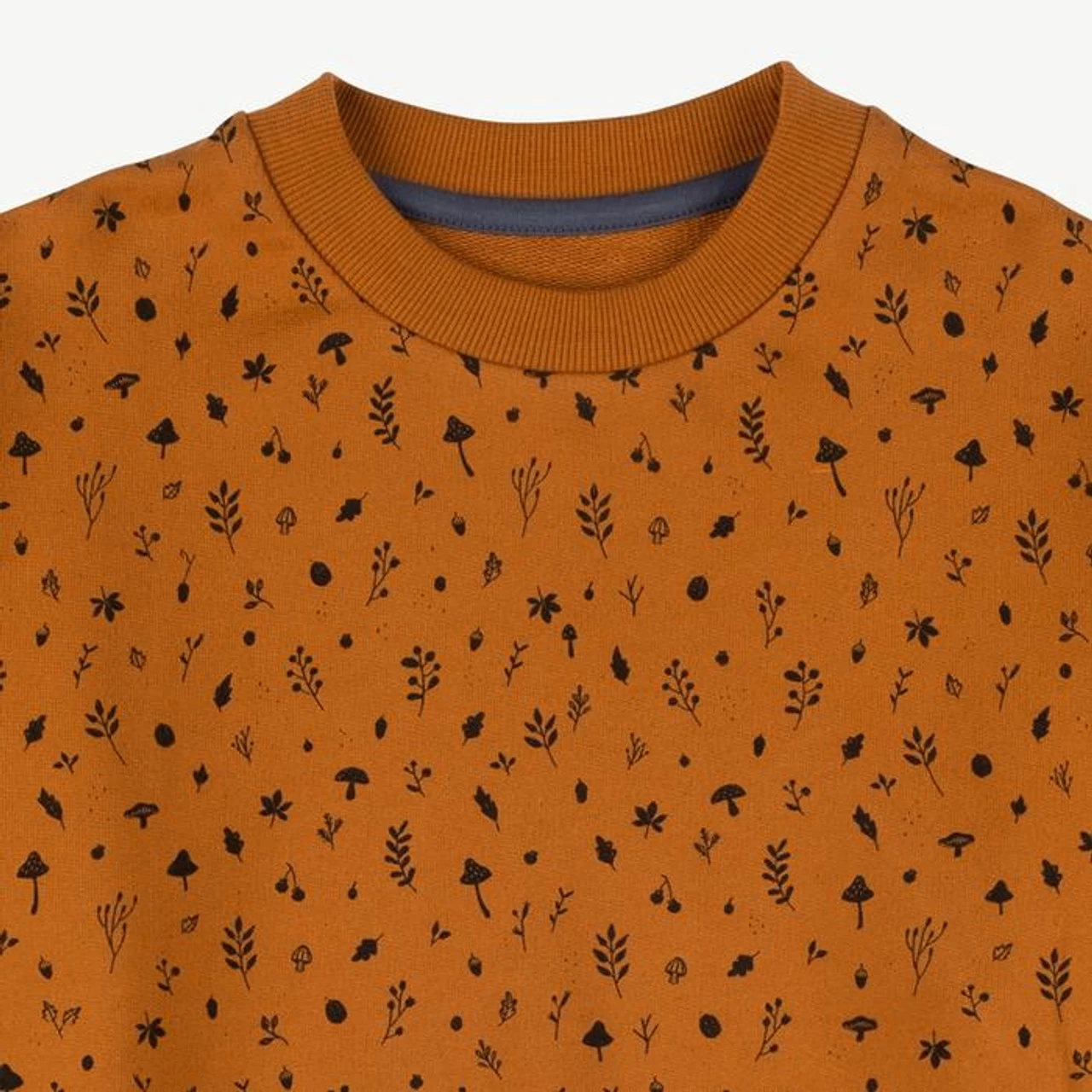 Red Caribou Sweatshirt FW21 Woodland Flora Sugar Almond - Image 2