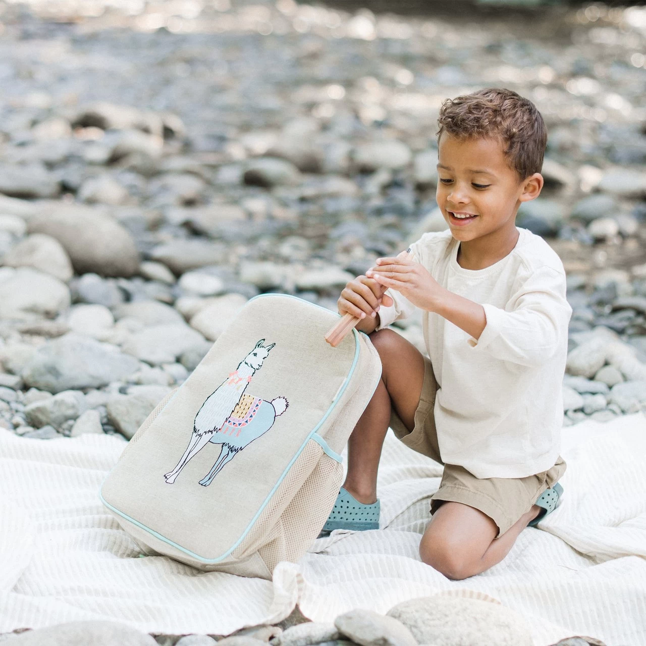SoYoung Grade School Backpacks Groovy Llama - Image 8